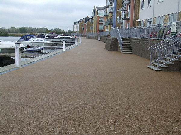 Resin bound gravel path with Maccaferri Wall system